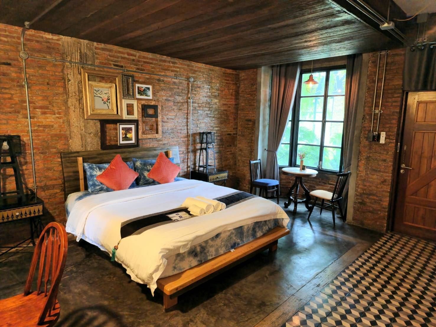 Deluxe Loft bedroom